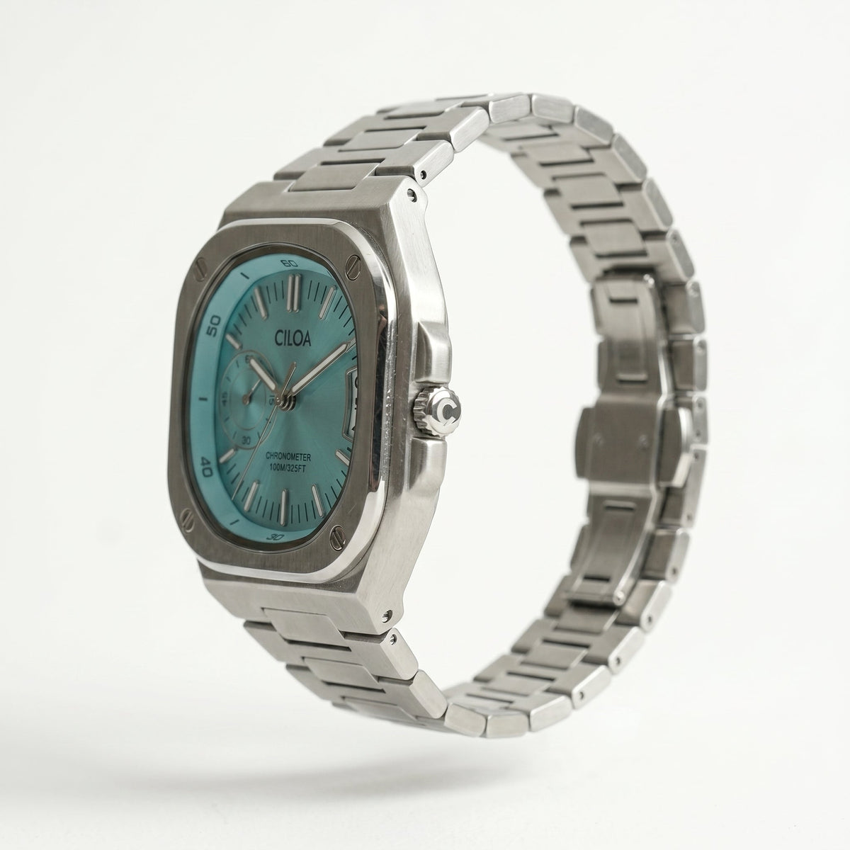 CILOA Marine with stainless steel bracelet, studio view